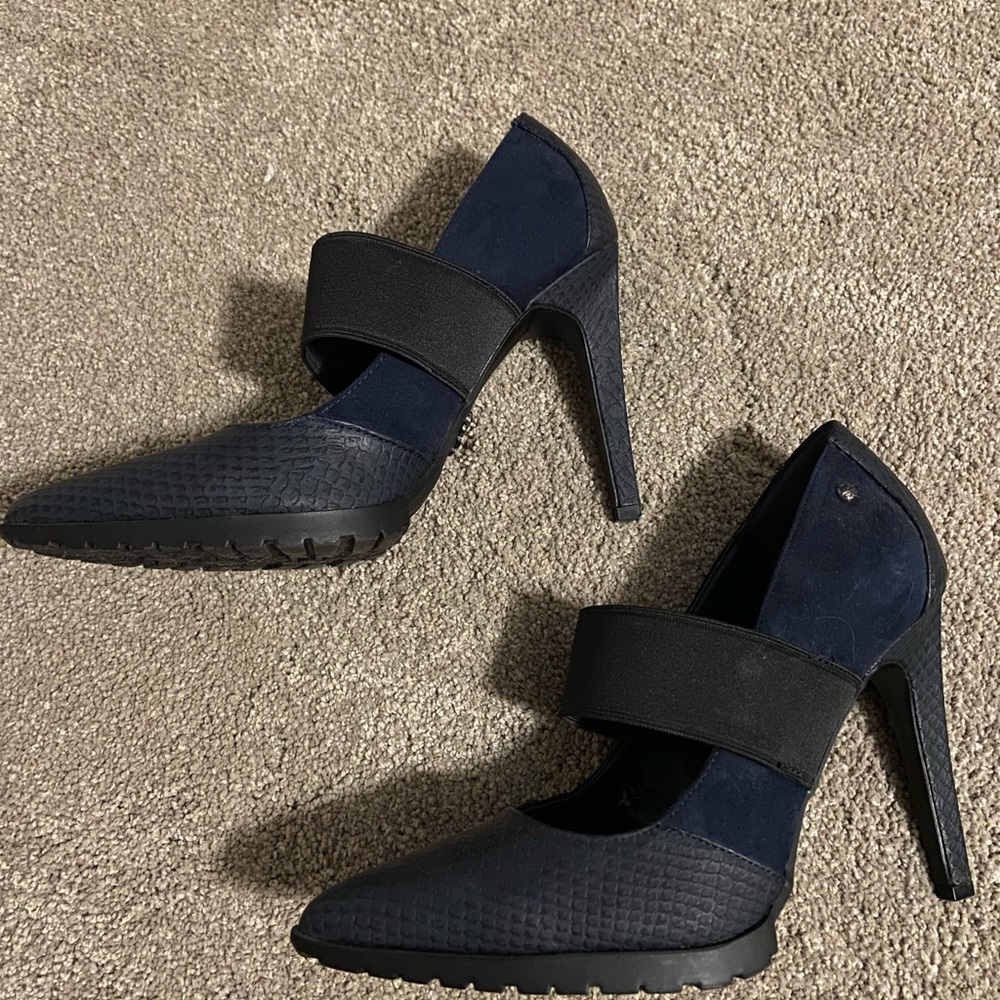 COPY - Simply Vera 7.5 heels never worn!
